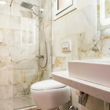 Hotel Arxontiko Himare